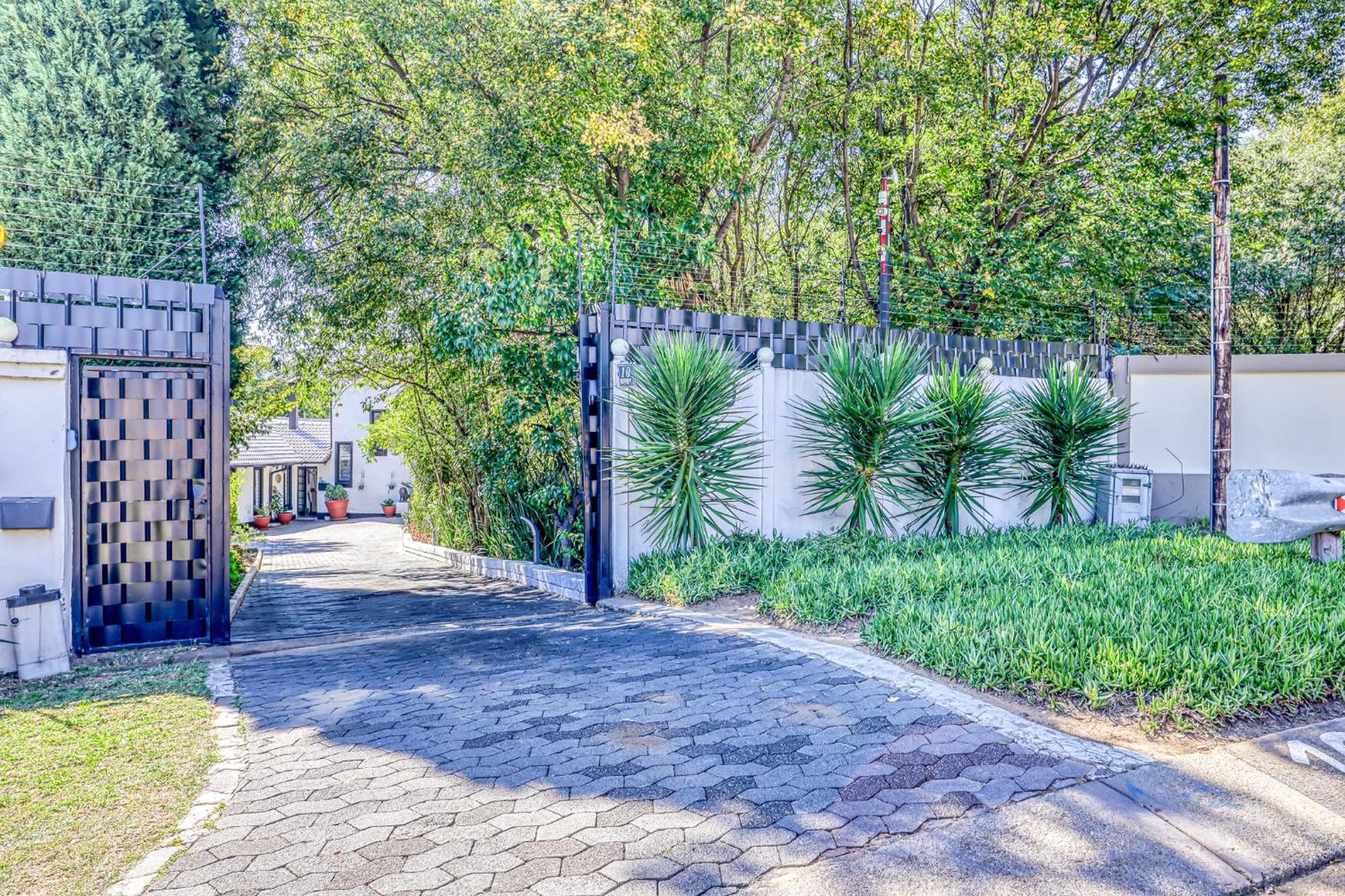 The Bedford Manor Hotel Centurion Ngoại thất bức ảnh